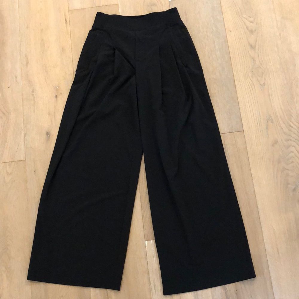 Athleta Brooklyn Heights High Rise Pleated Wide Leg Pants (0)